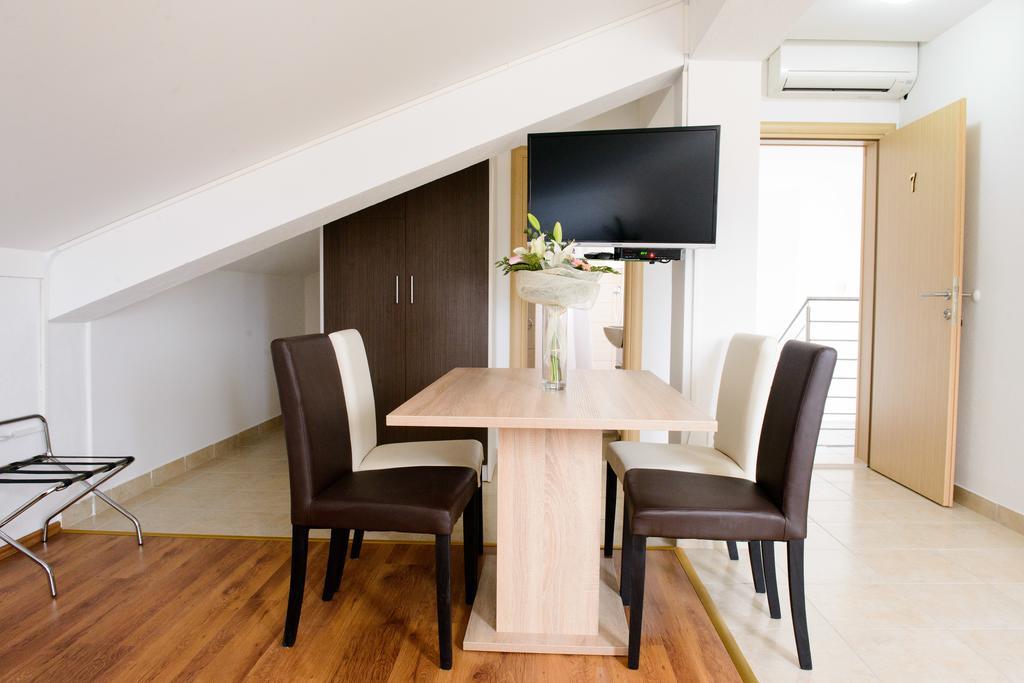Apartments Deak Janjina Kültér fotó