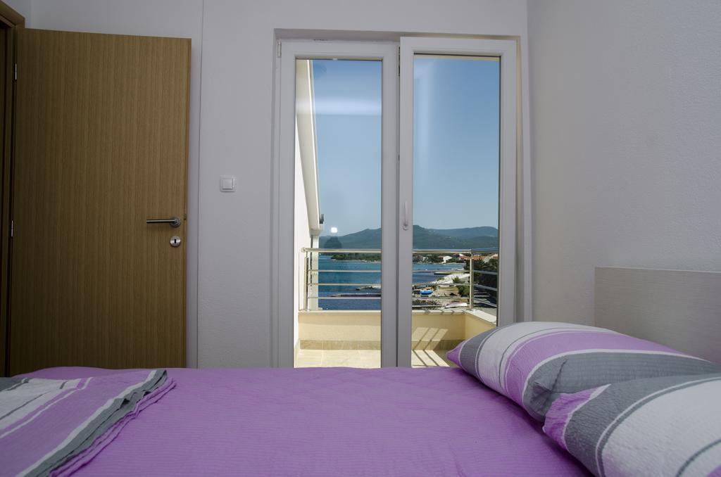Apartments Deak Janjina Szoba fotó