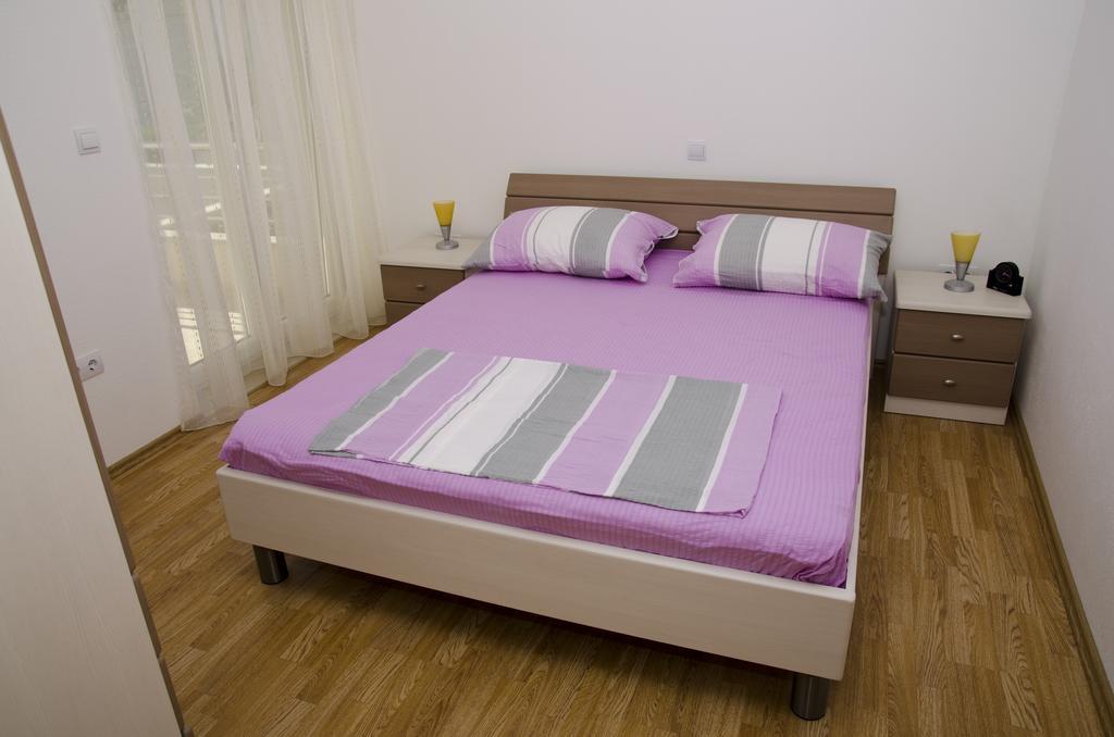 Apartments Deak Janjina Szoba fotó