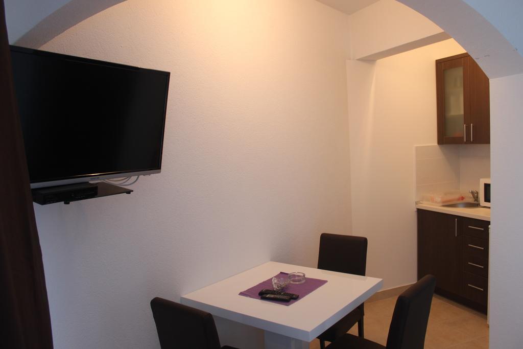 Apartments Deak Janjina Szoba fotó