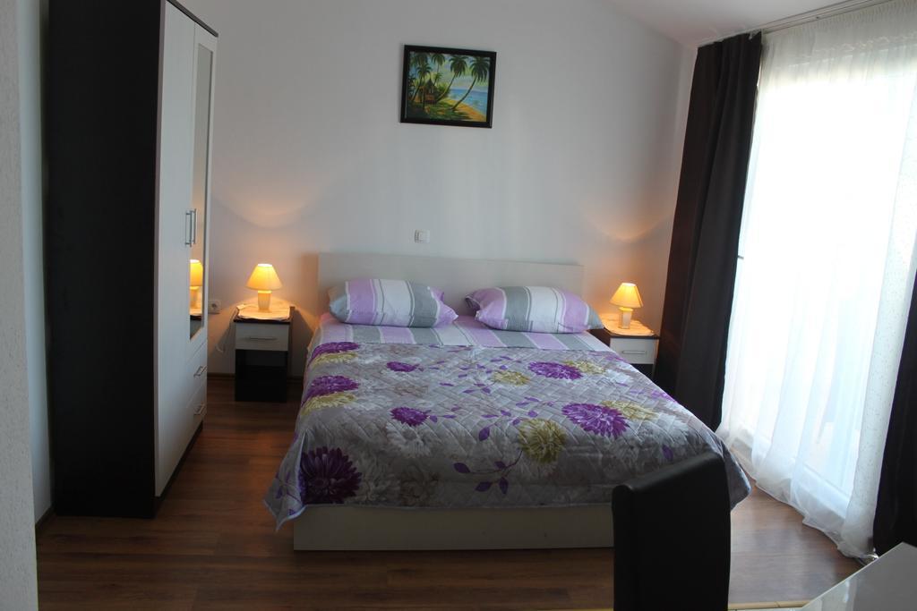 Apartments Deak Janjina Szoba fotó
